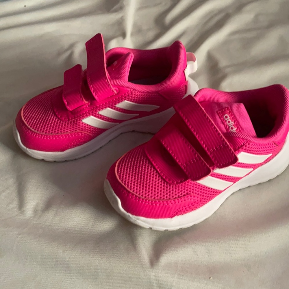 Toddler adidas size 8